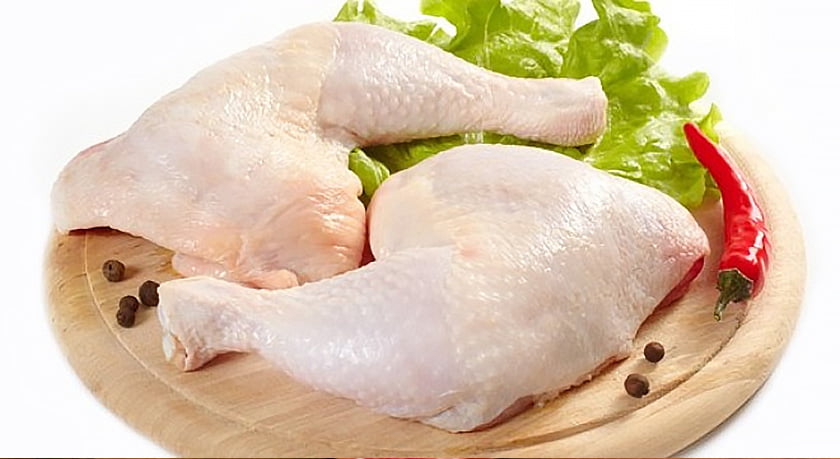 Thịt gà cung cấp nhiều Protein bảo vệ mái tóc khỏe